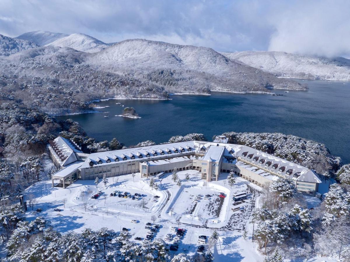 Urabandai Lake Resort Geihinkan Nekoma Rikyu Kitashiobara Buitenkant foto